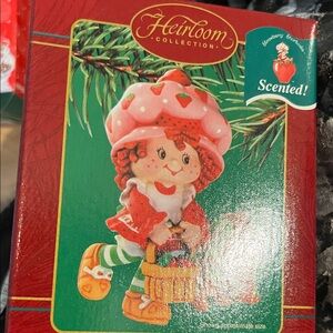Heirloom Collection Strawberry Scented Holiday Ornament